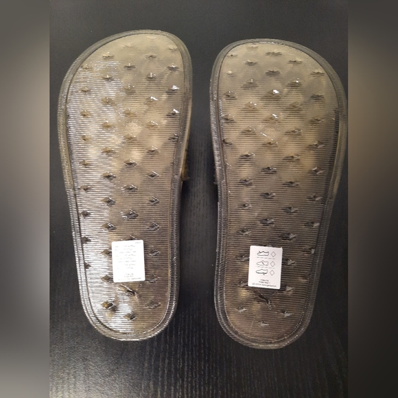 RIHANNA FENTY PUMA JELLY SLIDES IN BLACK - Picture 4 of 4